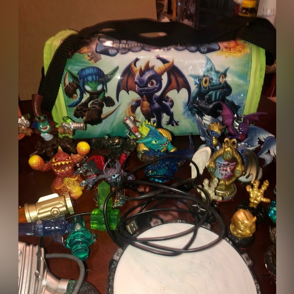 Skylanders Bundle of 42 Figures, 3 Portal of Power, and 2 Totes - Picture 6 of 15